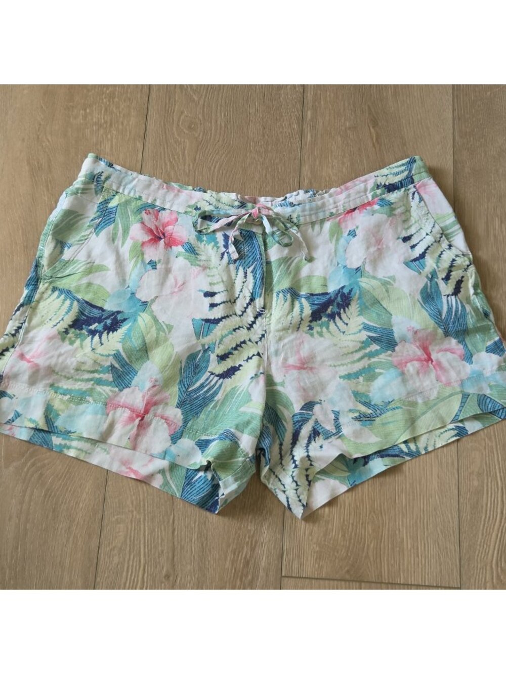 Tommy Bahama Linen Tropical Floral Womens Shorts XL